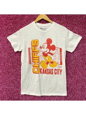 Disney x Junk Food NFL Kansas City Chiefs Mickey Mouse Field T-Shirt XS